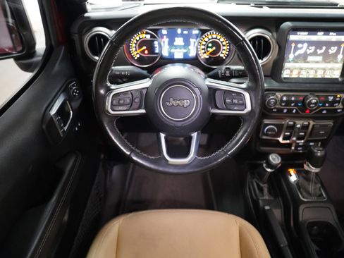 Used 2022 Jeep Wrangler Unlimited Sahara w/ Cold Weather Group AWD/4WD image 12