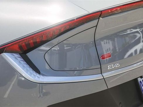 New 2025 Kia EV6 Light image 9