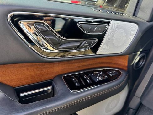 Certified 2022 Lincoln Navigator Black Label image 25
