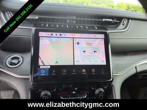 Used 2024 Jeep Grand Cherokee Limited w/ Trailer Tow Package AWD/4WD image 11