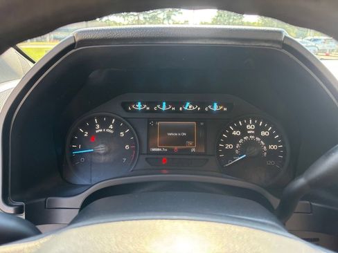 Used 2019 Ford F150 XL w/ Equipment Group 101A Mid RWD image 29