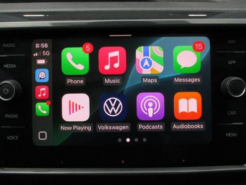 Used 2022 Volkswagen Taos SEL image 16