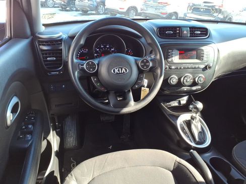 Used 2016 Kia Soul image 7