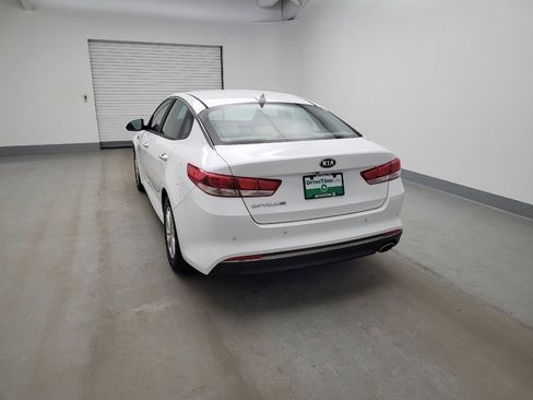 Used 2016 Kia Optima LX w/ LX Convenience Package image 6
