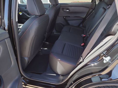 New 2026 Nissan Rogue SV AWD/4WD image 9