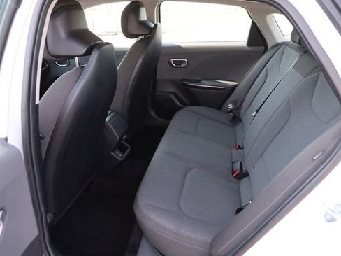 Used 2025 Kia K4 FWD image 9