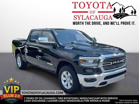 Used 2024 RAM 1500 Laramie AWD/4WD image 1