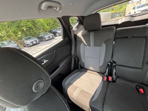 Used 2026 Chevrolet Blazer LT FWD image 32