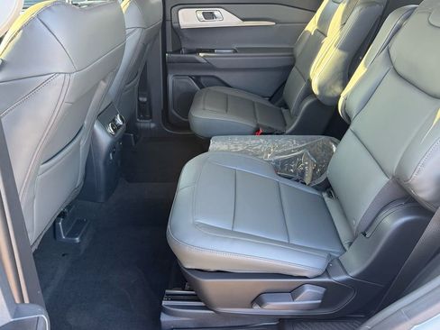 New 2026 Ford Explorer Active w/ Active Comfort Package image 10