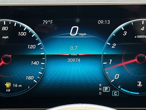 Used 2021 Mercedes-Benz GLA 250 4MATIC image 24