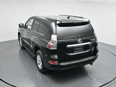 Used 2017 Lexus GX 460 w/ Navigation Package image 48