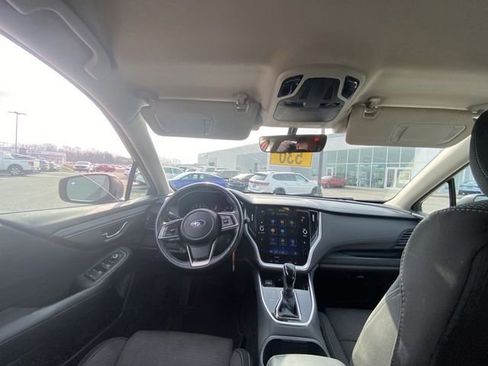Used 2022 Subaru Outback Premium image 5