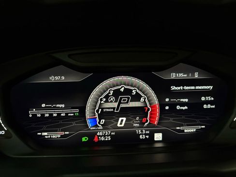 Used 2019 Lamborghini Urus image 89