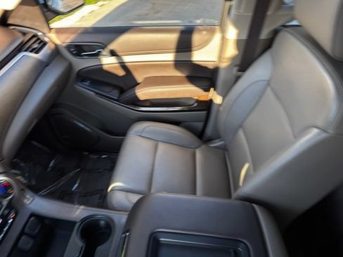 Used 2019 Chevrolet Suburban LT AWD/4WD image 26
