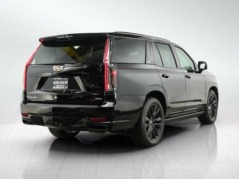 Used 2023 Cadillac Escalade Sport Platinum AWD/4WD image 5