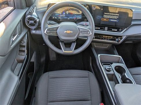 New 2026 Chevrolet Equinox LT image 8