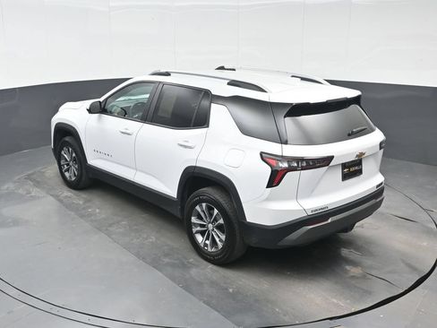 Used 2025 Chevrolet Equinox LT w/ Convenience Package II FWD image 19