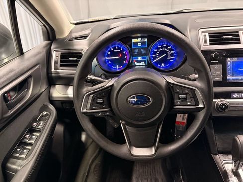 Used 2019 Subaru Outback 2.5i AWD/4WD image 13