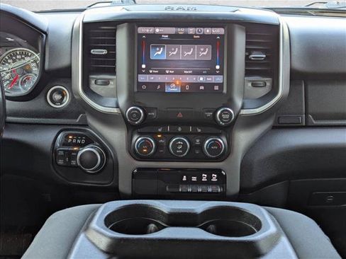 Used 2022 RAM 1500 Big Horn AWD/4WD image 12