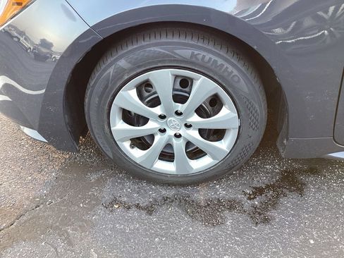 Used 2025 Toyota Corolla LE FWD image 26