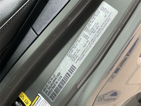 Used 2021 Jeep Wrangler Unlimited Rubicon w/ Xtreme Recon 35" Tire Package image 40