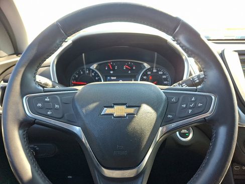 Used 2019 Chevrolet Equinox LT image 19
