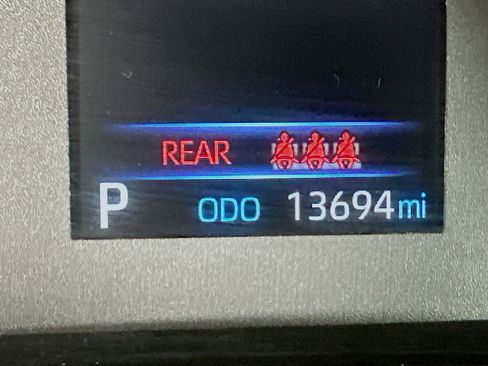 Used 2025 Toyota Corolla LE image 18