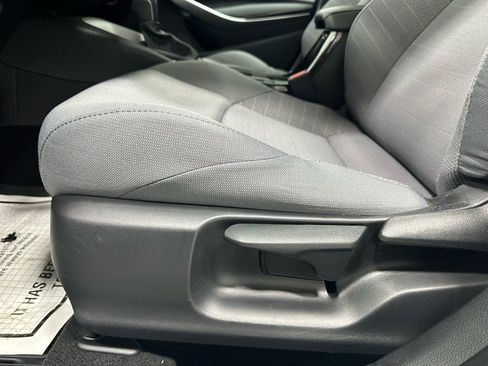 Used 2025 Toyota Corolla SE w/ SE Premium Package image 11