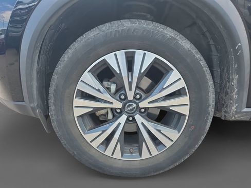 Used 2023 Nissan Rogue SV AWD/4WD image 14