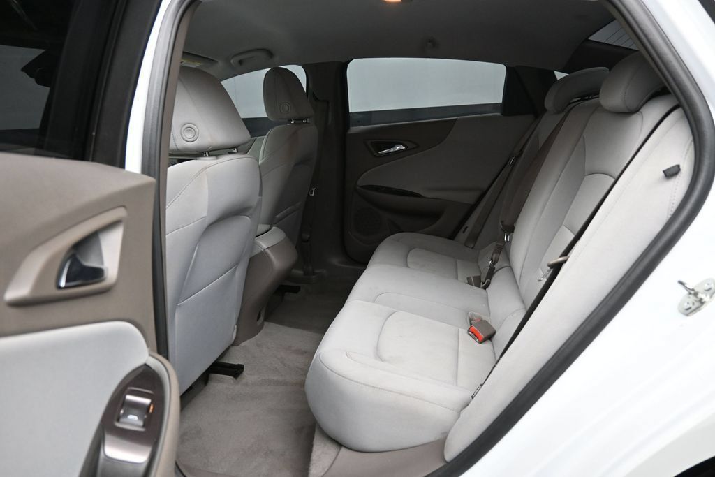 Used 2023 Chevrolet Malibu LS FWD image 25