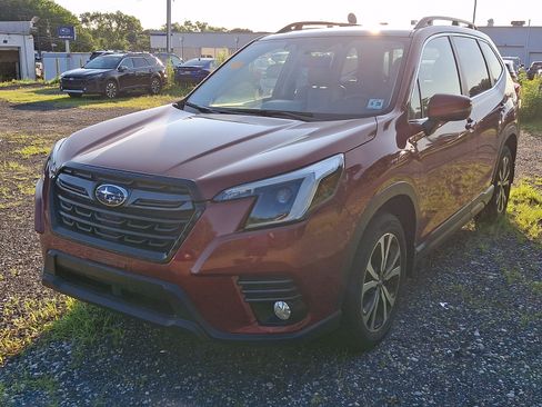 Certified 2023 Subaru Forester Limited w/ Popular Package #2 AWD/4WD image 3