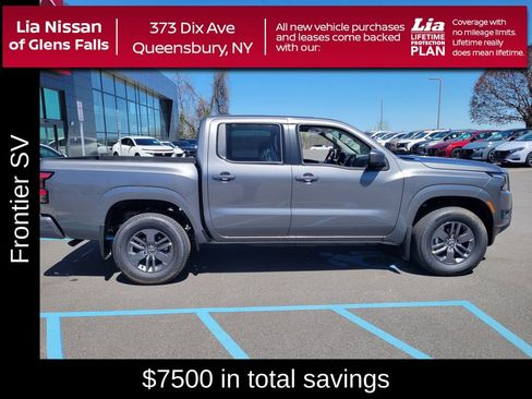 New 2025 Nissan Frontier SV image 2