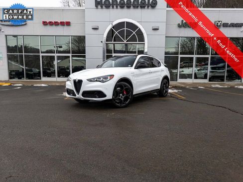 Used 2024 Alfa Romeo Stelvio Veloce image 1