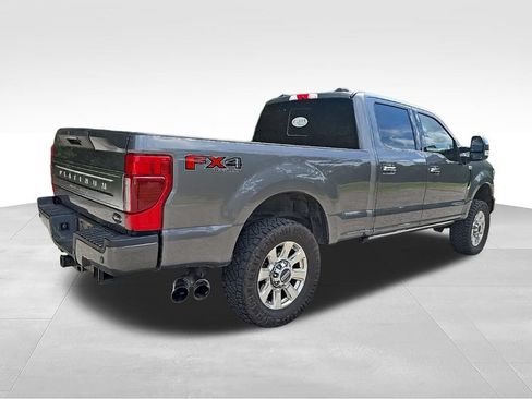 Used 2022 Ford F250 Platinum w/ FX4 Off-Road Package AWD/4WD image 12