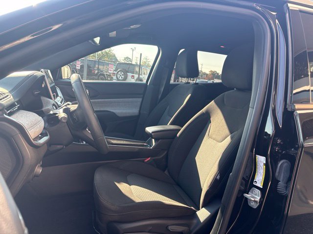 Used 2023 Jeep Compass Sport AWD/4WD image 6