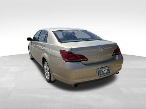 Used 2008 Toyota Avalon XLS FWD image 5