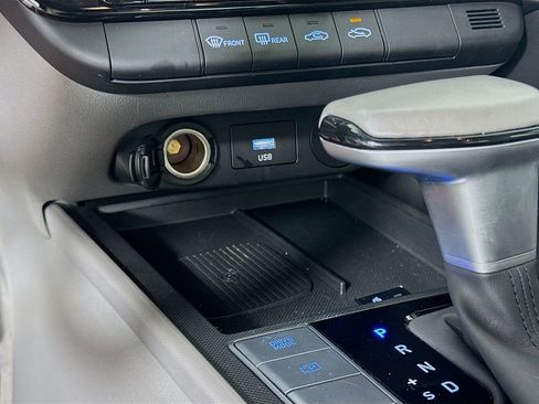 Certified 2025 Hyundai Elantra Sport FWD image 33