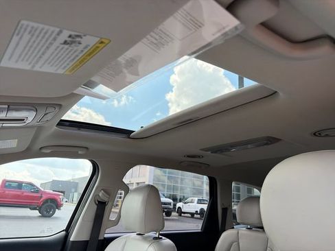 Used 2020 Kia Telluride S FWD image 23