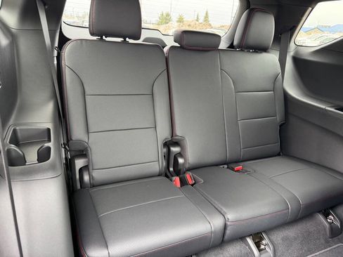 Used 2026 Chevrolet Traverse RS image 60