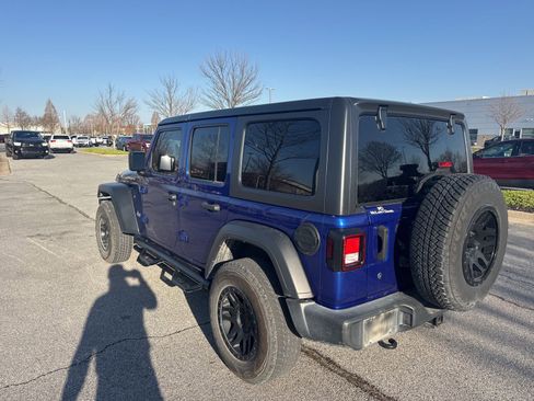 Used 2018 Jeep Wrangler Unlimited Sport S image 23