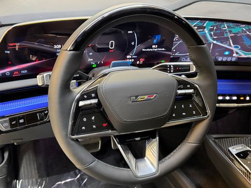 New 2026 Cadillac Optiq V AWD/4WD image 15