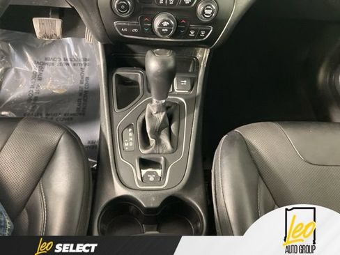 Used 2022 Jeep Cherokee Latitude Lux FWD image 15