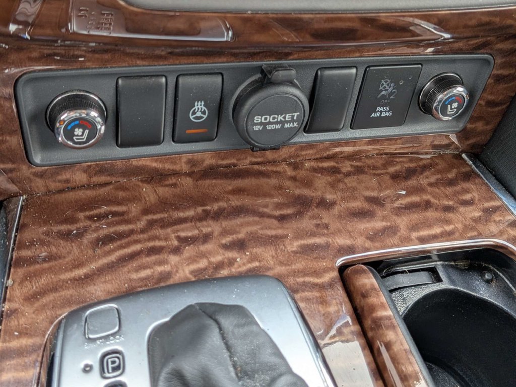 Used 2017 Nissan Armada Platinum w/ Captain Seat Package AWD/4WD image 37