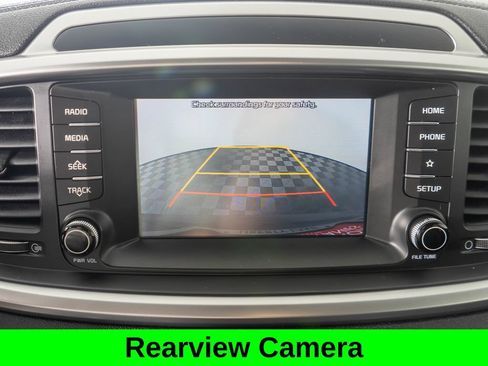 Used 2020 Kia Sorento AWD V6 image 20