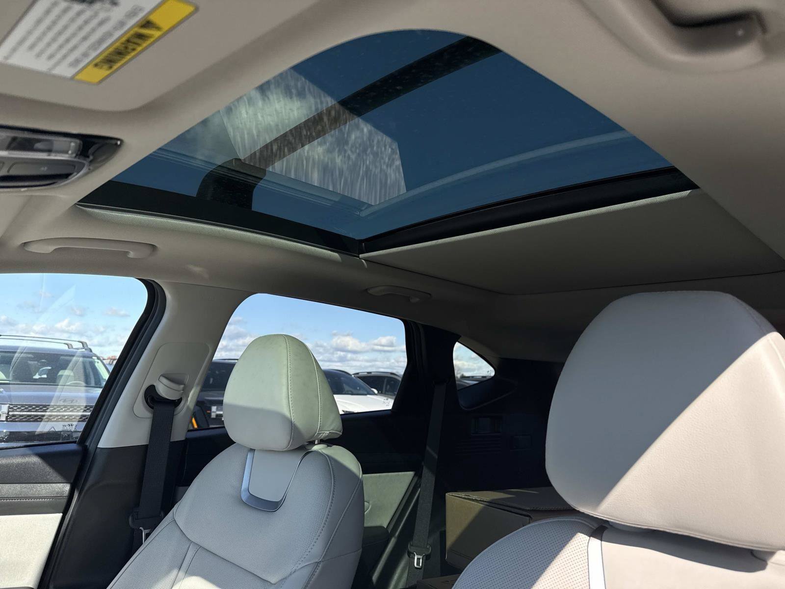 New 2026 Hyundai Tucson Limited AWD/4WD image 3