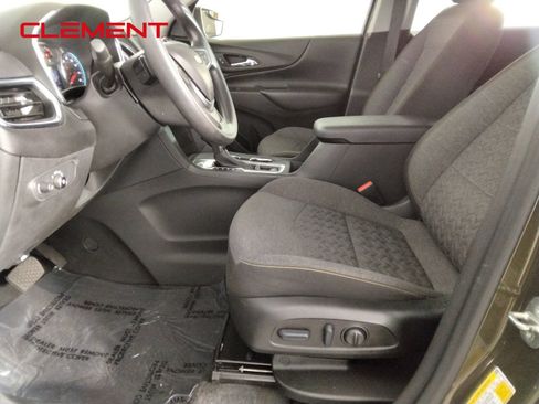 Used 2023 Chevrolet Equinox LT FWD image 23
