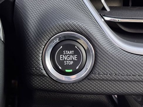 New 2026 Chevrolet TrailBlazer LT w/ Convenience Package FWD image 16