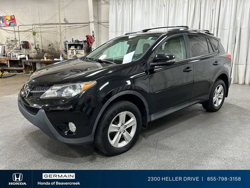Used 2013 Toyota RAV4 XLE AWD/4WD image 4