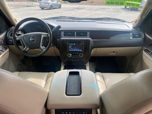 Used 2013 GMC Yukon XL Denali image 13