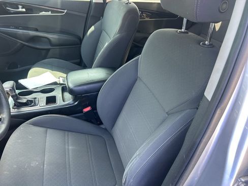 Used 2019 Kia Sorento L FWD image 11